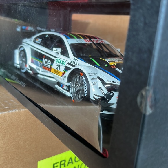 bmw m3 collectible model. 1/18 - Picture 13 of 13